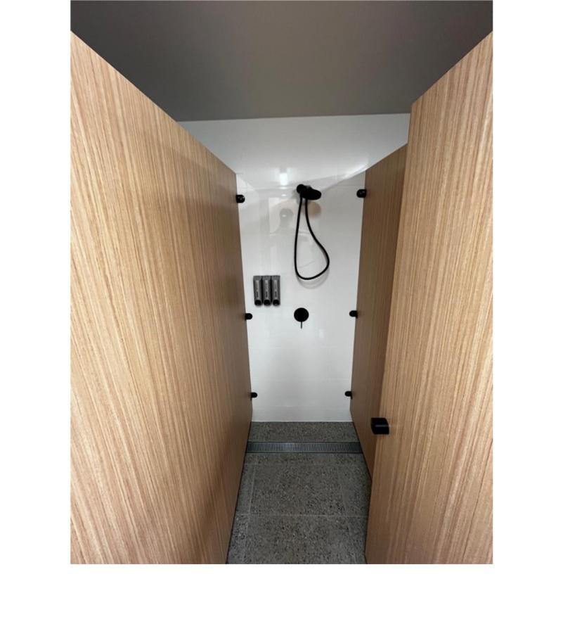Capsuleaccom Hostel Голд-Кост Экстерьер фото